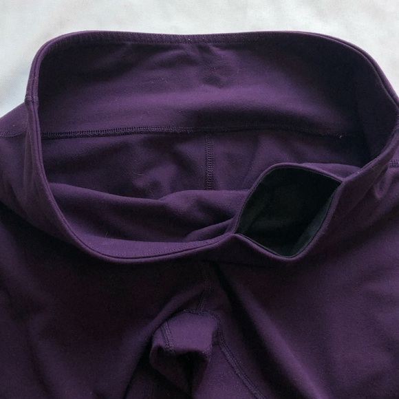 Wunder Under Crop in Purple - Picture 5 of 11